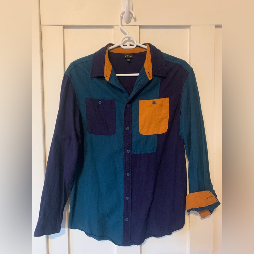 colour-block button down